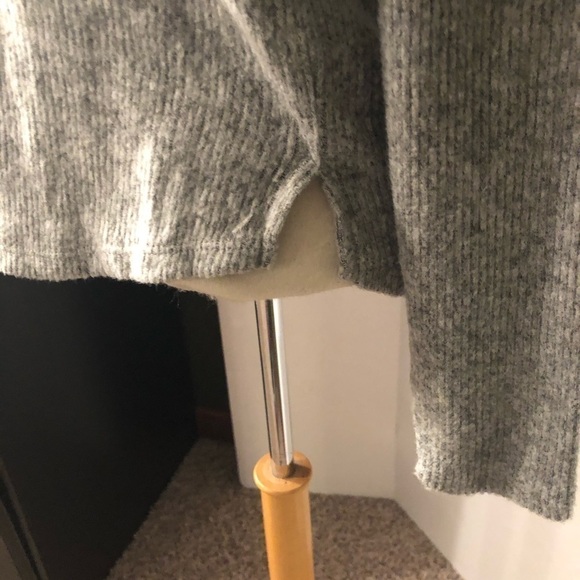 🆕Hippie Rose Light Grey Marled Top Size XS - Picture 3 of 10